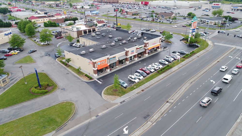 Clinton Highway Shops: 6631 Clinton Highway, Knoxville, TN 37912